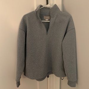 Everlane “The Renew” fleece half zip in light blue, size medium